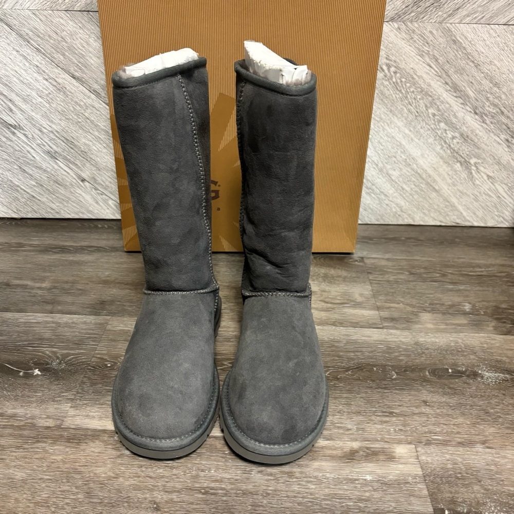 UGG Australia | Classic Tall Boots In Grey Size 5 NEW - Picture 8 of 10
